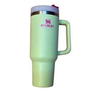 Stanley citron 40 oz tumbler in excellent condition
